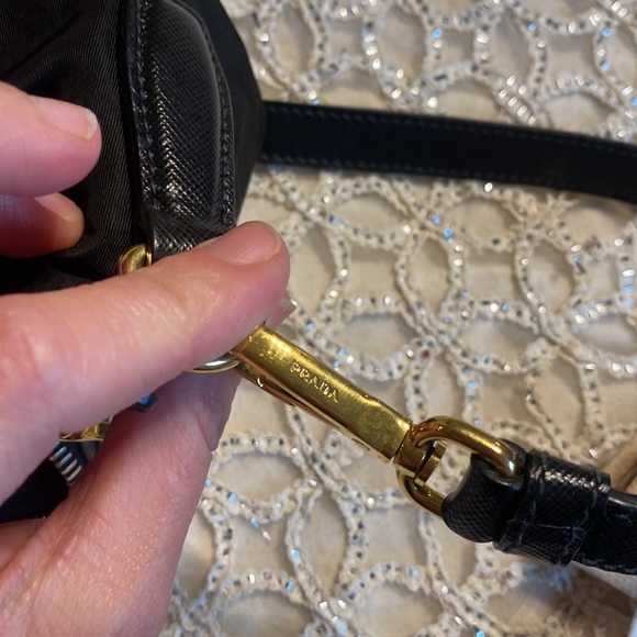 Prada Handbag Authentic. - Picture 14 of 14
